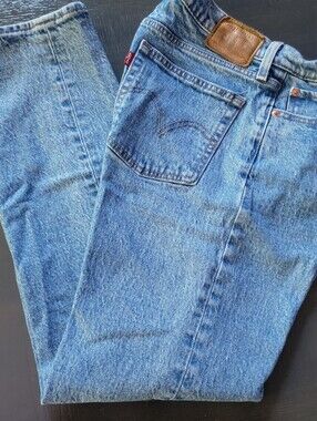 Levi's  Premium Wedgie Straight Jeans